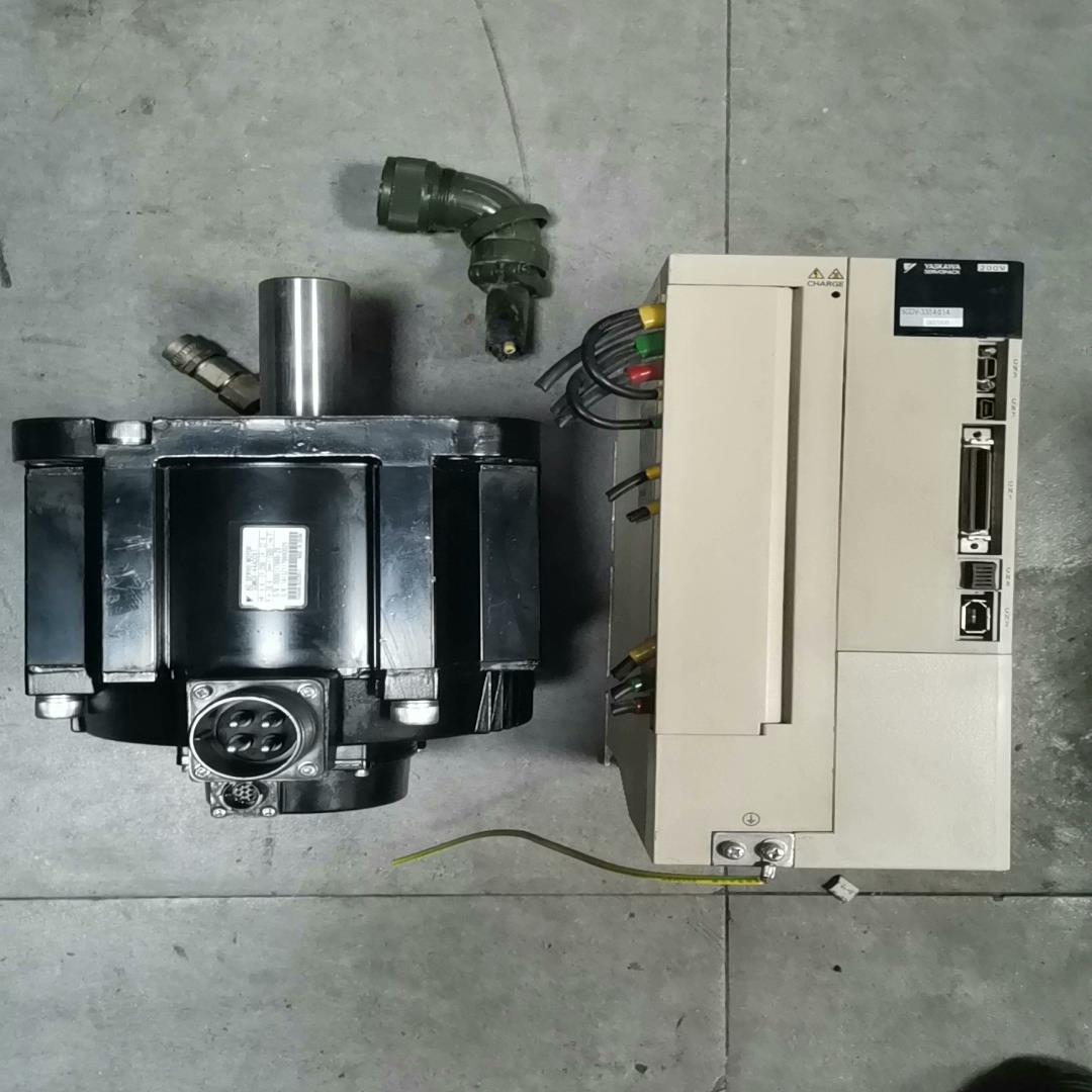 安川五系5KW一套，驱动器型号SGDV-330A01A0