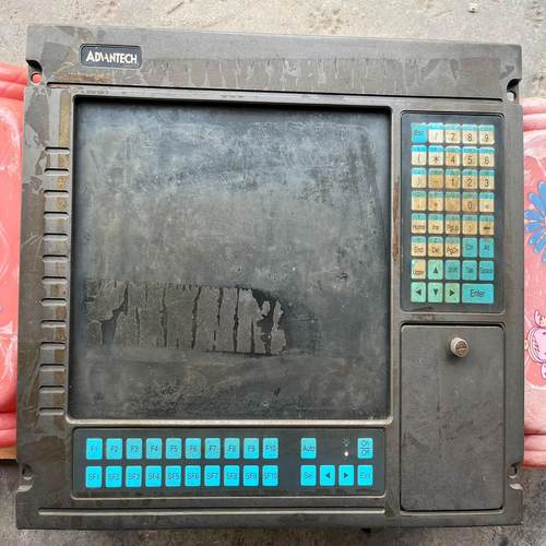 研华工作台操作屏，AWS-8248VTP，如图所示，