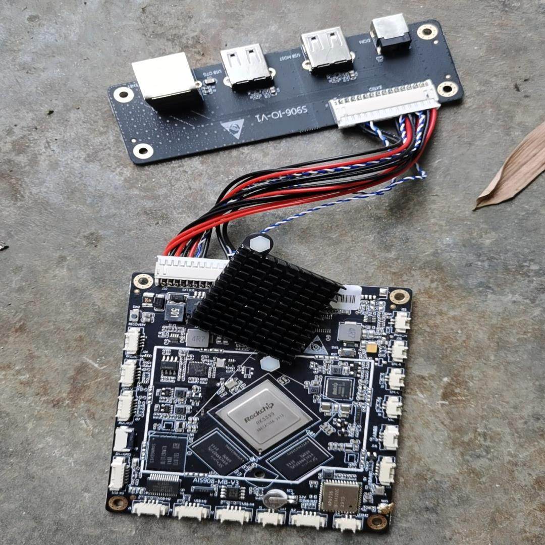 （设备配件）RK3399的主版  门禁控制器里面拆的  功能包好