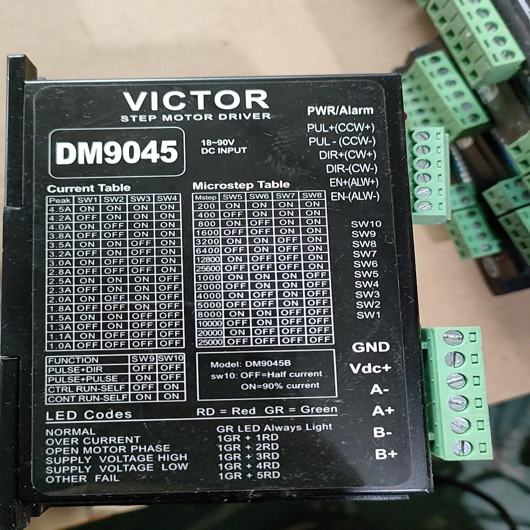 驱动器/控制器57加长步进电机套装，DM9045驱动器十HY