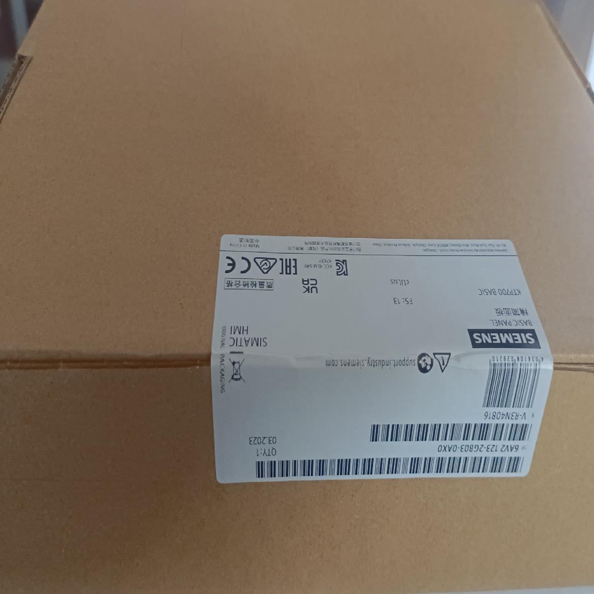 西门子触摸屏6AV2 123-2GB03-0AXO，全新原装