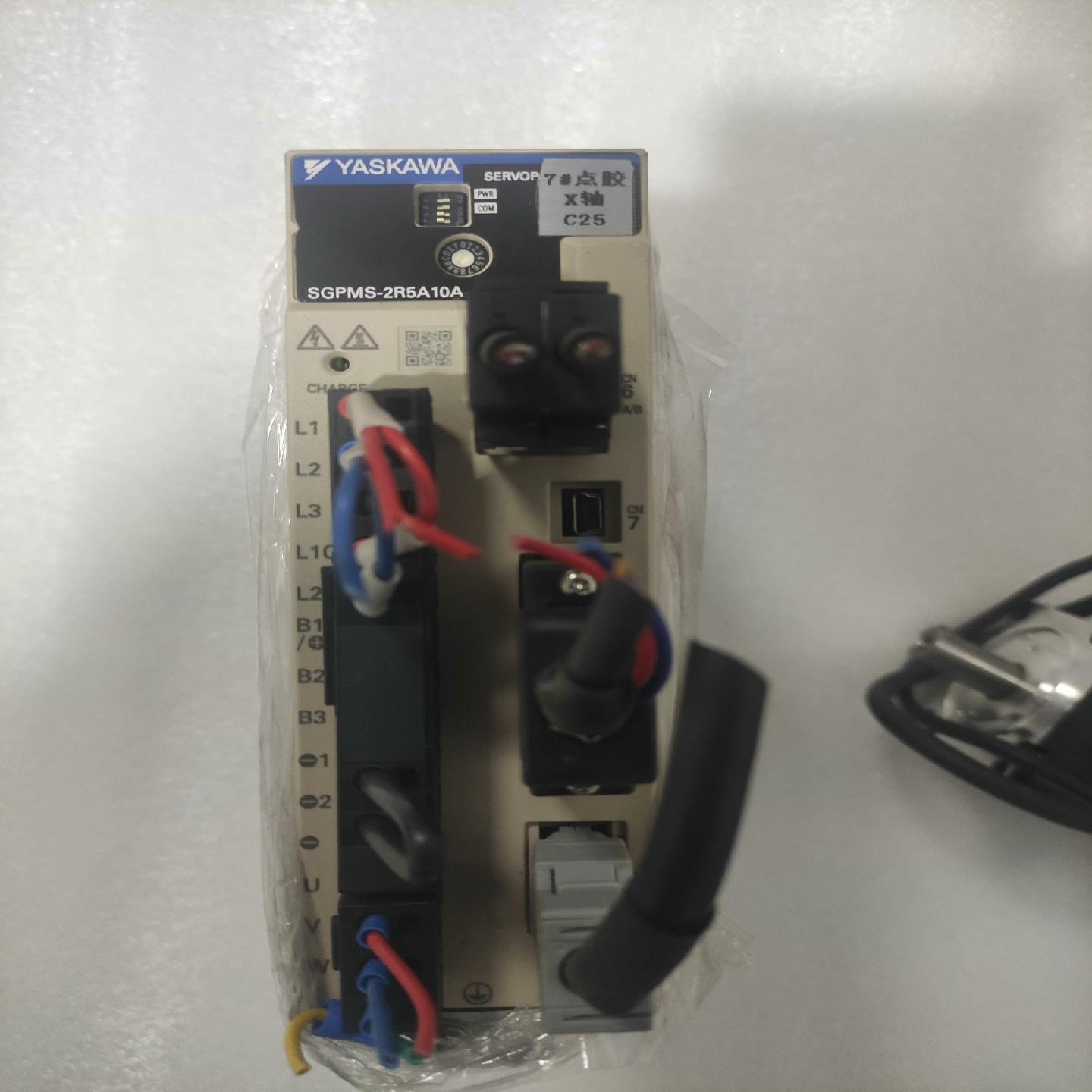 安川伺服SGPMS-2R5A10A/SGMMS-04ADC6