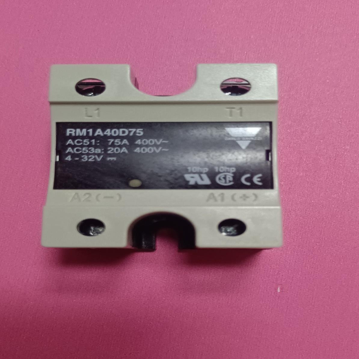 瑞士佳乐RM1A40D75固态继电器，75A400V，全新原