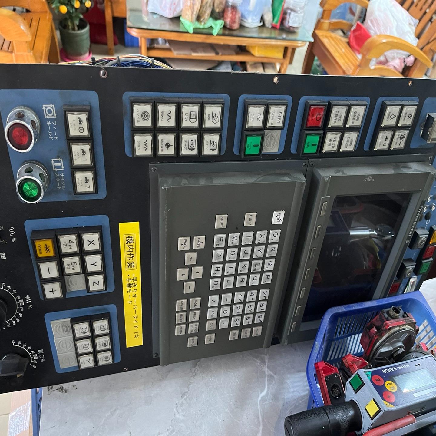 MAKINO操作面板 A02B-0120-C122/A61L
