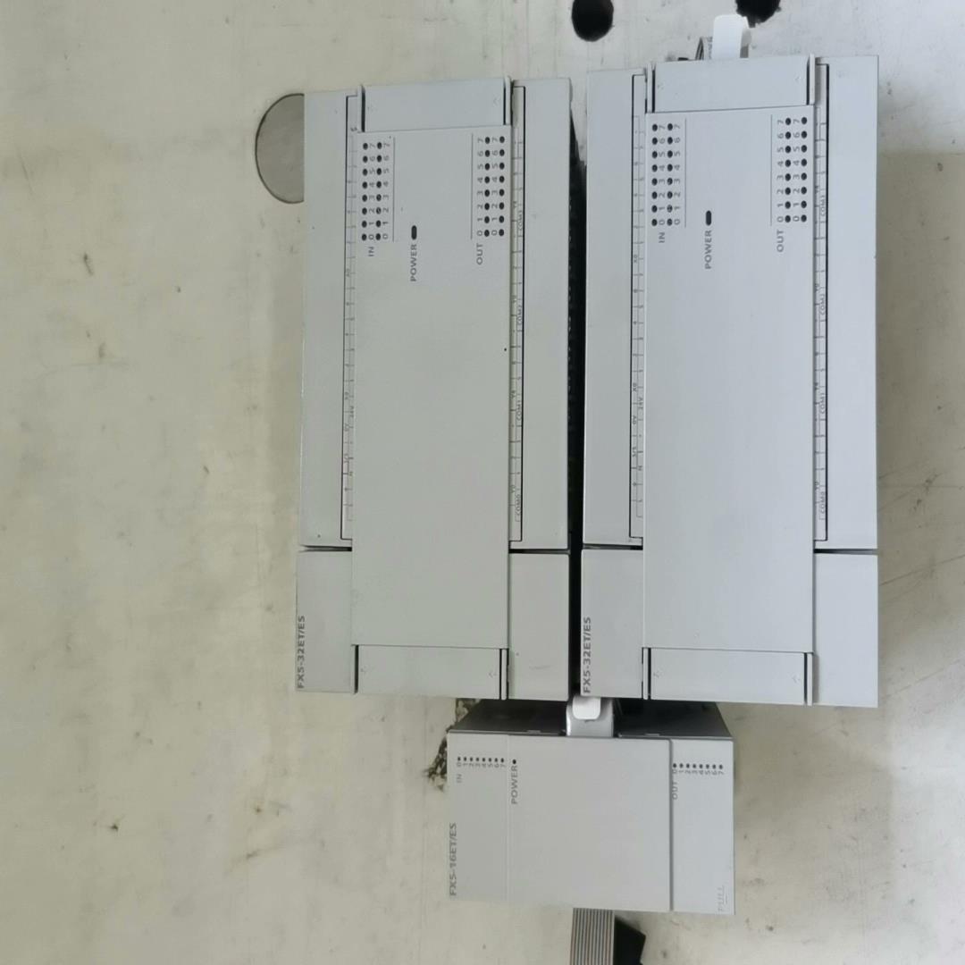 PLC扩展，FX5-32ET/ES，(580)  FX5