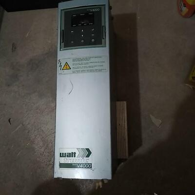 伟肯变频器FUWVG0055CA4A1B，5.5/7.5KW