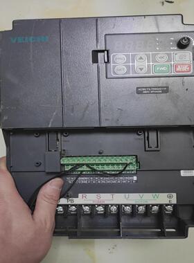 伟创 AC60-T3-7R5G/011P 7.5KW 三相3