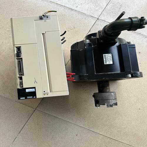 [德峰]安川SGDV-330A01A002000伺服驱动器，安川5系