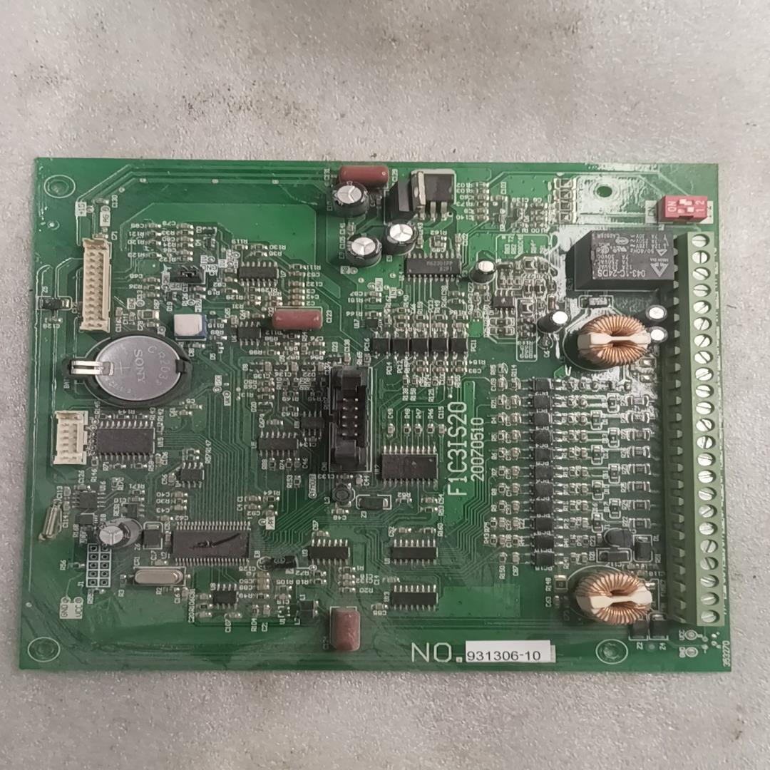 [德峰]欧瑞安变频器F1500-P0300T3C-1实物拍摄主板一张