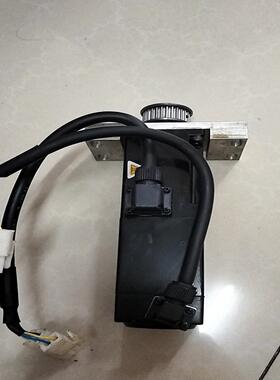 （设备配件）安川电机MM010A-B2LA  拆机  有一个角断了功能正