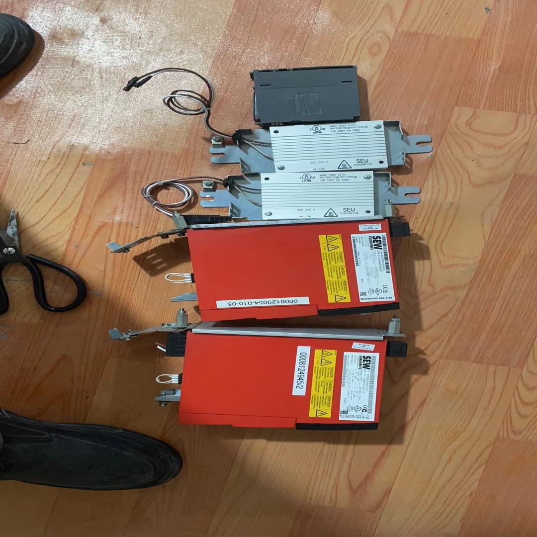 SEW变频器 MC07B0005-5A3-4-S0，原装