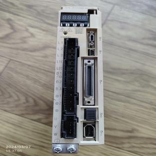 2r8a00a002安川驱动器 设备配件 sgd7s