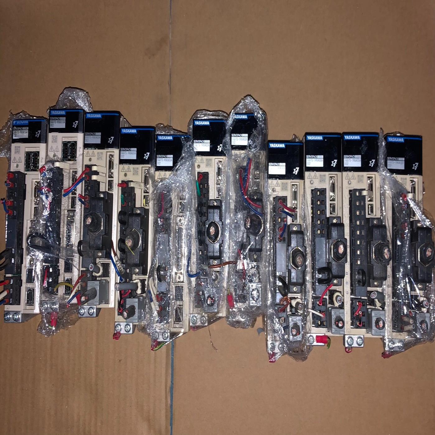 安川七代SGD7S-R90A00A002，SGD7S-1R6