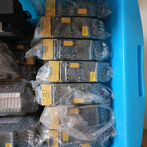 [德峰]3SK2122-2AA10 西门子PLC安全继电器，成色漂亮