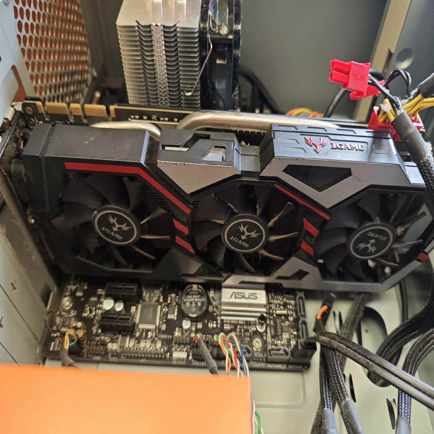 [德峰]七彩虹GTX1070 8G烈焰战神u显卡，正常使用，双6P供