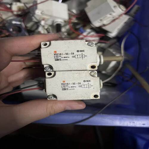 SMC先导式2通电磁阀：VQ21A1-5G-C6实拍图