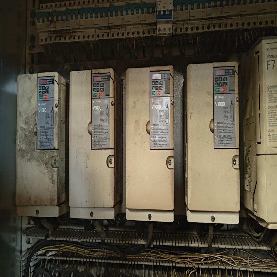 安川CIMR-VB4A0023FBA变频器11kw，功能