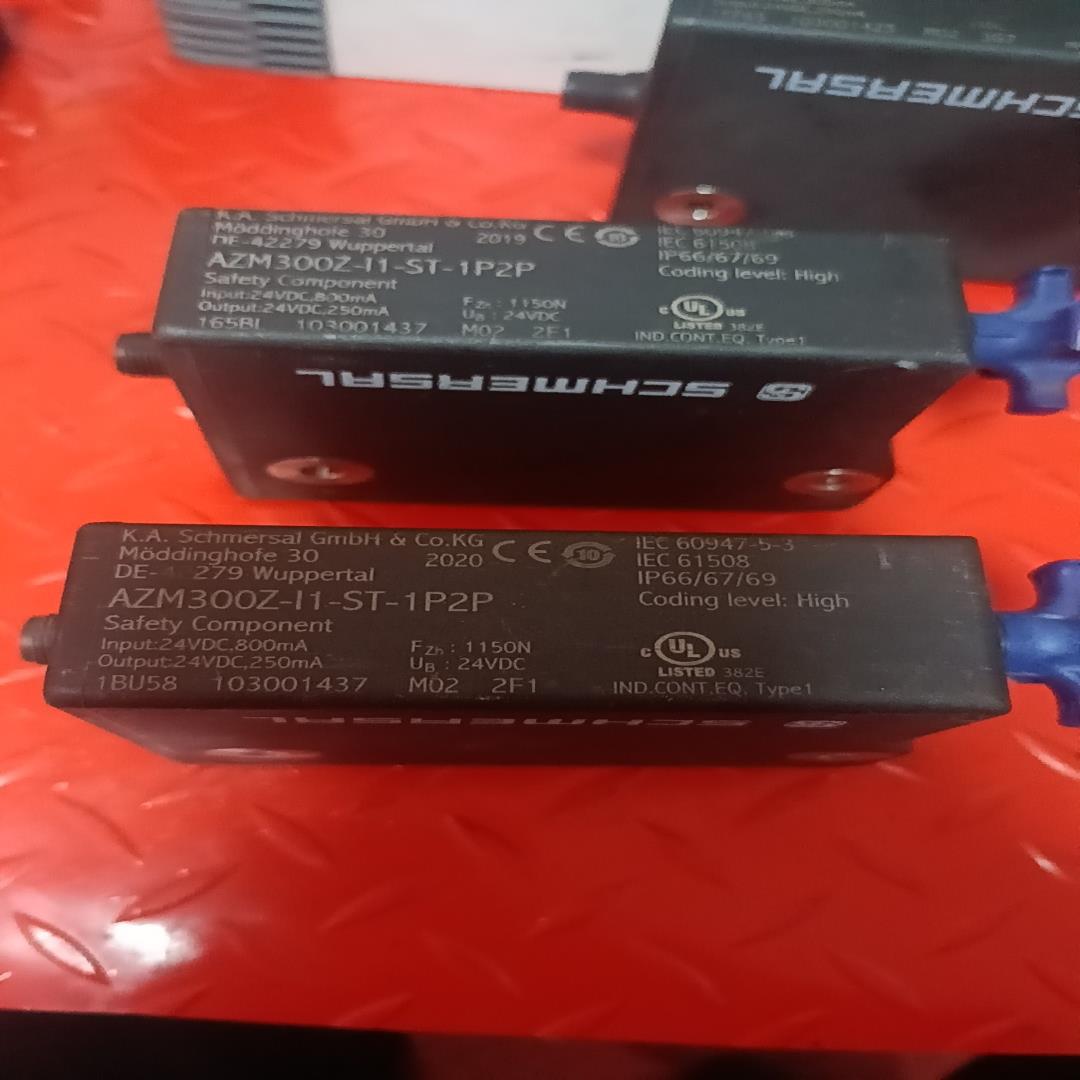 SCHMERSAL施迈赛安全开关AZM300Z-I1-ST-