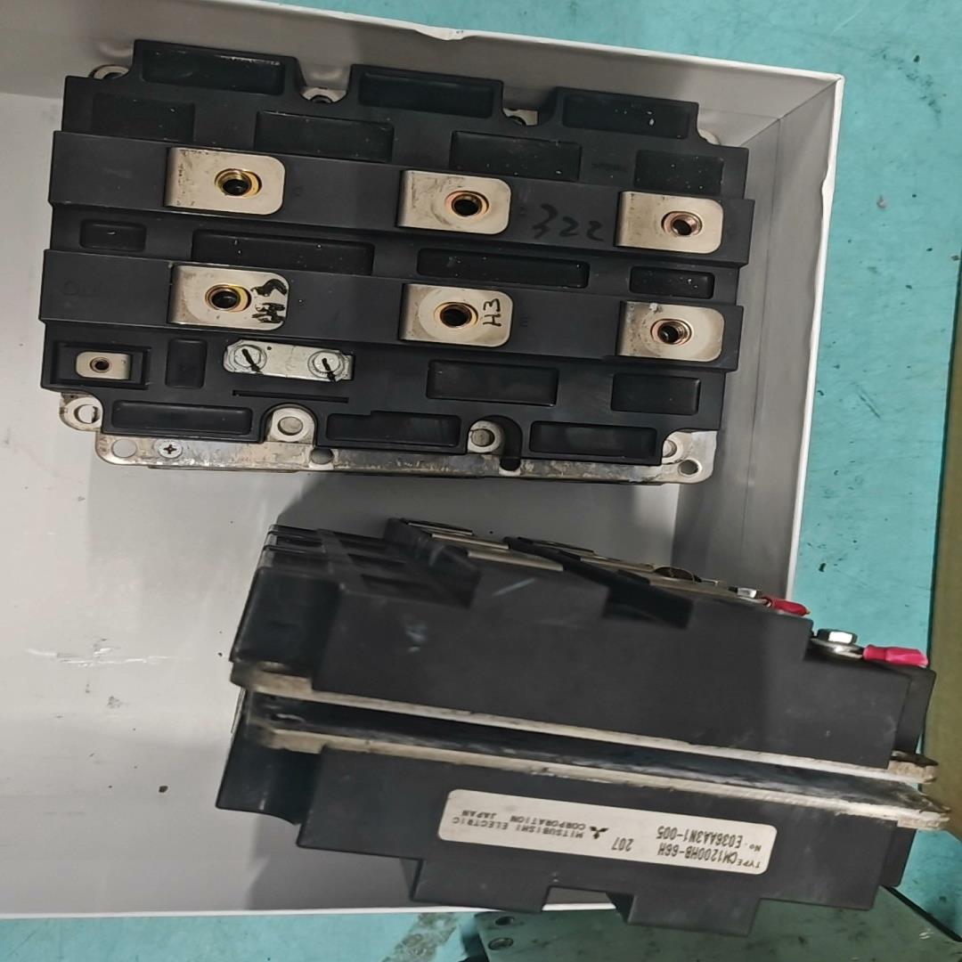 模块CM1200HB-66H