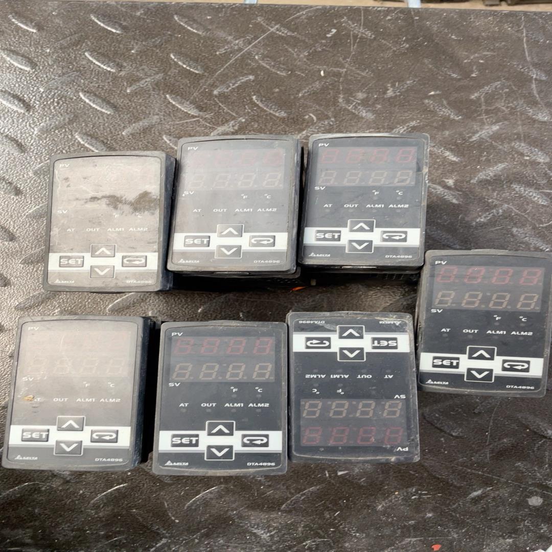 台达温度控制器 DTA4896R0 议价