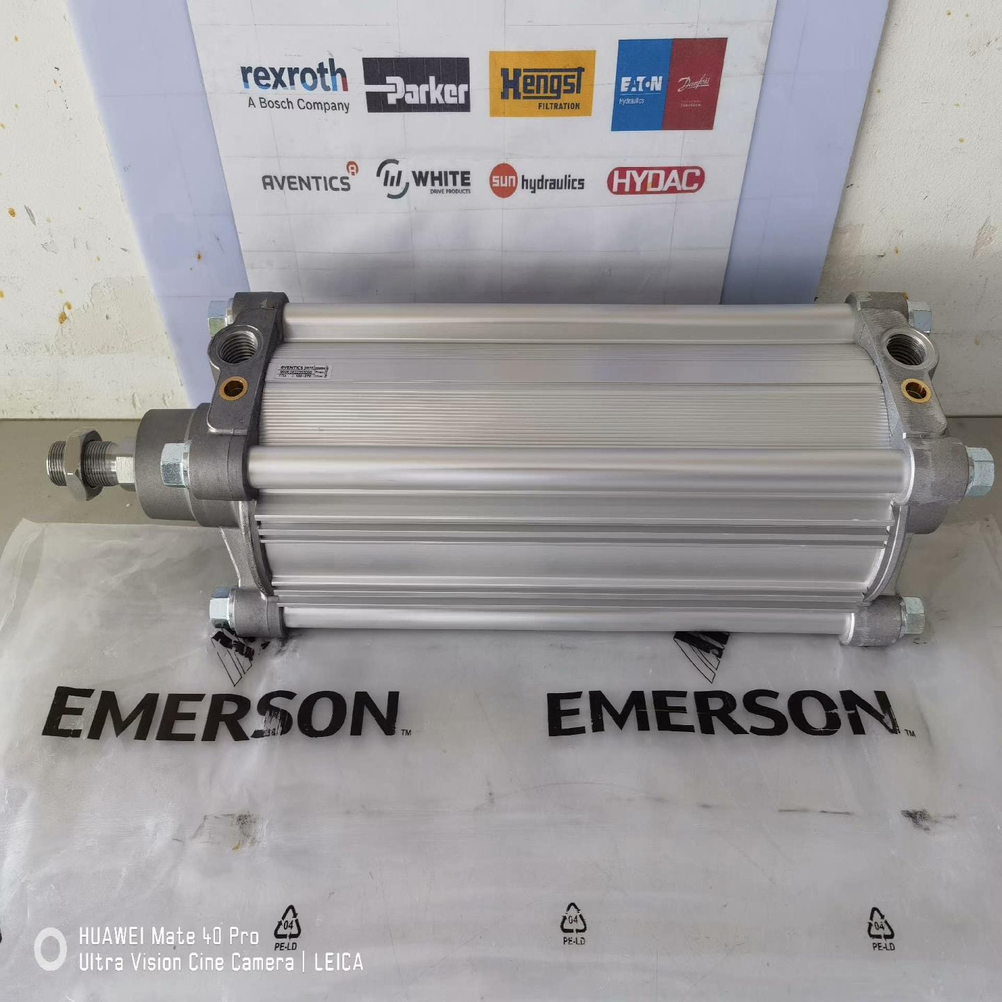 0822355098安沃驰气缸全新现货便宜出售