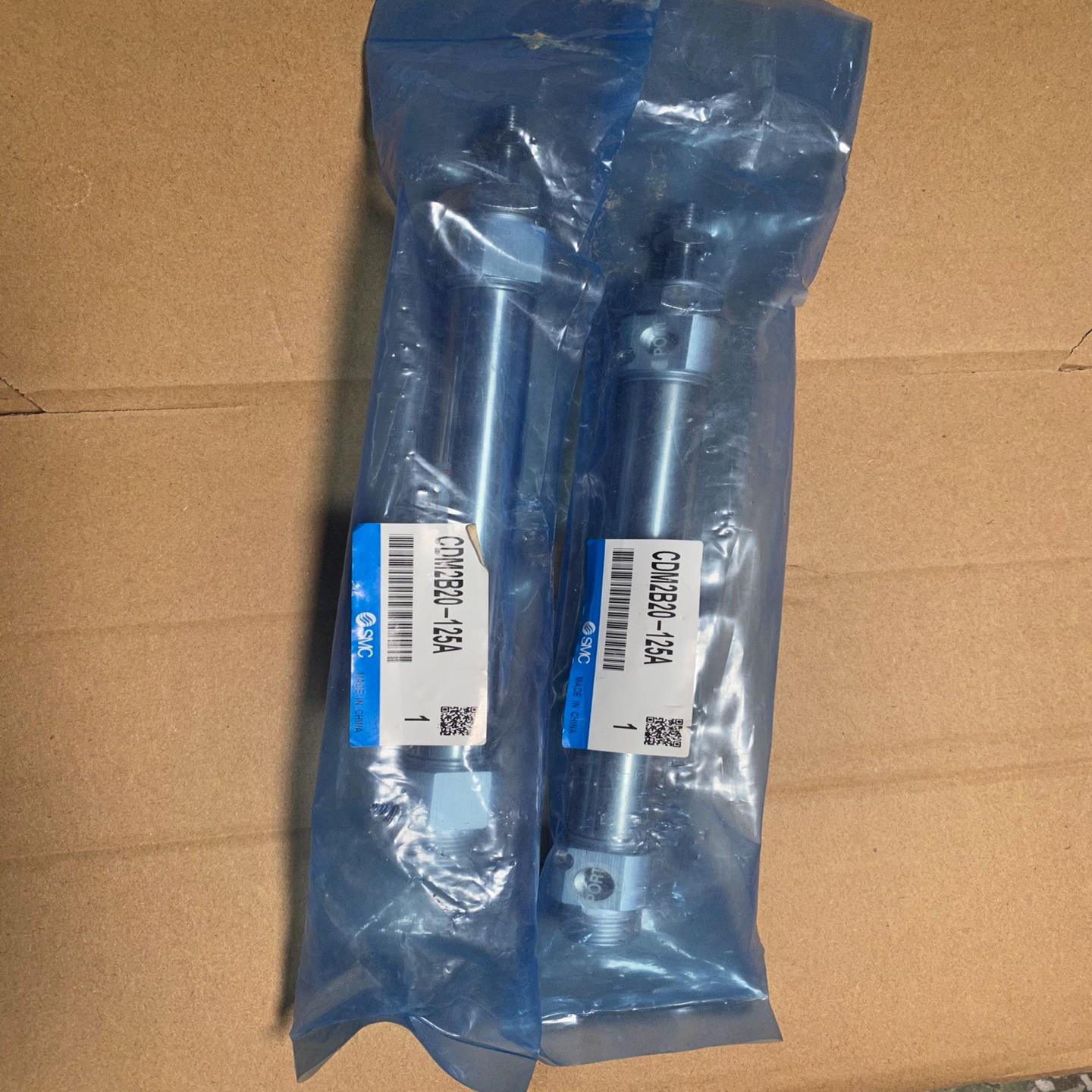 全新SMC气缸CDM2B20-125A CDM2E25-12