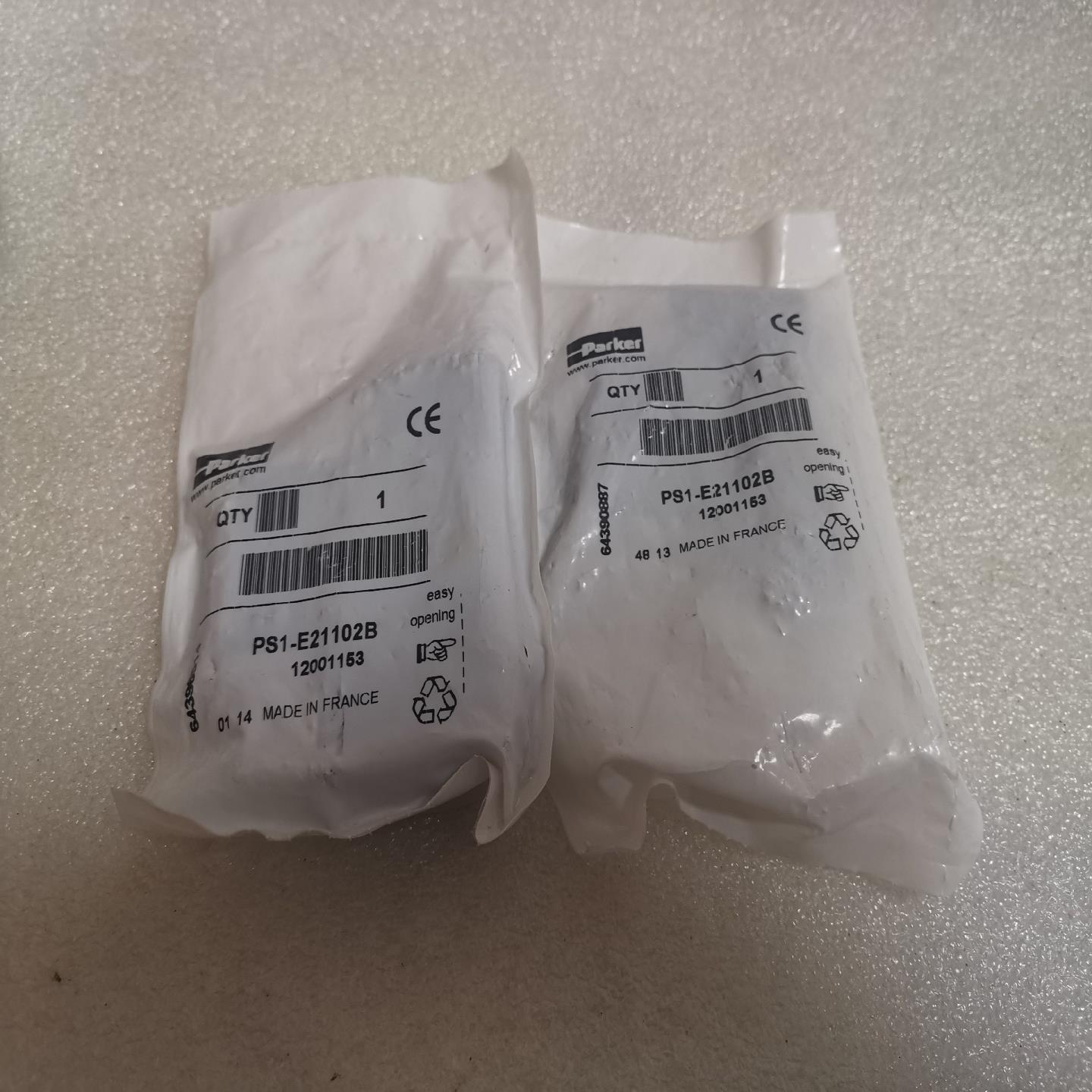 全新正品parker电磁阀，型号：ps1-e21102b，P