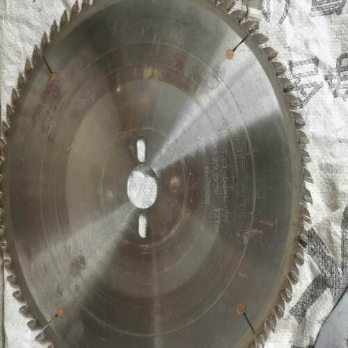 德国锯片300x3.2/2.2x30，75Teeth