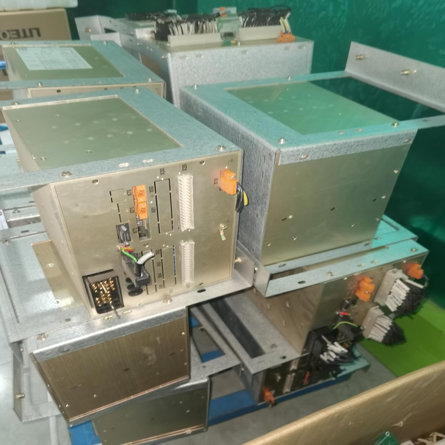 综合保护器  还有10台REF542plu