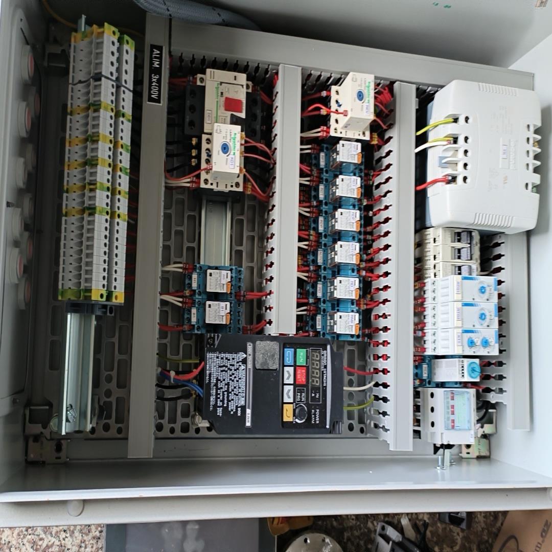 配电柜      需要拍照片  全新   没用过