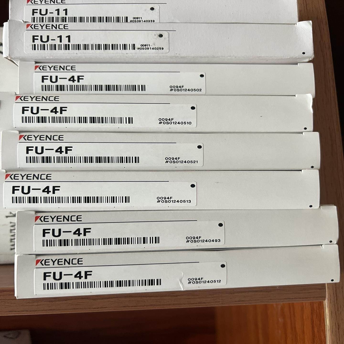 全新原装正品基恩士FU-4F光纤传感器 现货20个