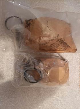 YANMAR  EY18  出油阀五个，共计1200块钱，估