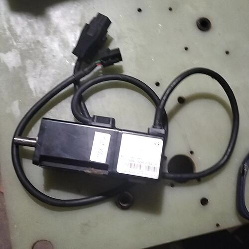 议价伺服电机 型号10B30CB- U232Z可维修