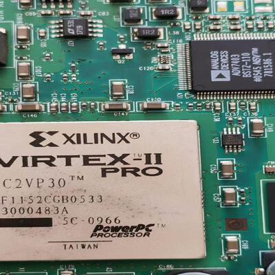 赛灵思钢片XC2VP30芯片 FF1152CGB0533