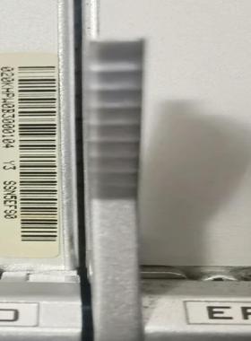 出SSN5EFS0，成色新，一张金边，一张银边，打包出了