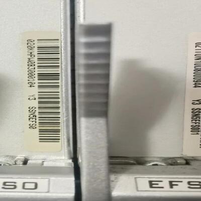 出SSN5EFS0，成色新，一张金边，一张银边，打包出了