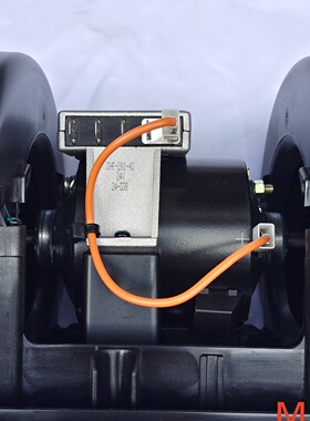 7003445 6689762山猫滑移装载机（Bobcat Skid Steers）鼓风机12V