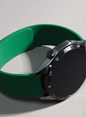 适用华为gt5pro磁吸表带夏荔枝纹硅胶运动表带watch5腕带fit4/3软