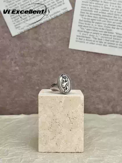 [in Stock] Self-Made Erd Depressed Millionaire's Daughter Portrait Embossed Vintage Silver Ring for Men and Women