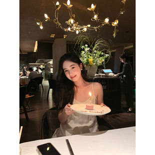 isaro uu 久等啦我的生日裙~高品定制线可调节吊带贝壳连衣裙