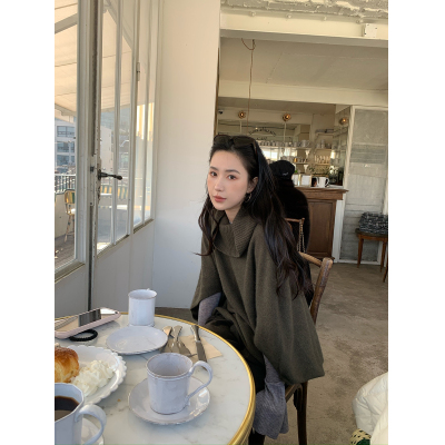 isaro uu 慵懒蝙蝠袖~柔软山羊绒混纺自然高领斗篷式针织毛衣