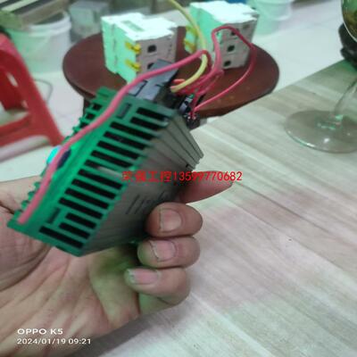 【荣强工控】FP0R-C16T     AFP0RC16T就一个，95新