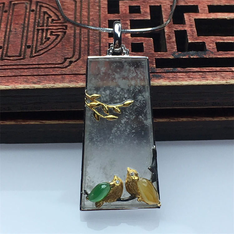 新品18K金镶嵌缅甸天然A货翡翠冰意境雪花无事牌喜上眉梢项链吊坠