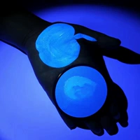 30 г флуоресцентного [синего] дает 4 ручки