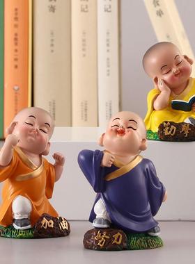 小和尚摆件汽车摆饰中式家居办公室装饰品送礼物迷你事事如意树脂