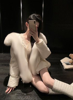 现货~【白雪公主】2024新款白色毛领保暖棉服宽松廓形加厚外套女