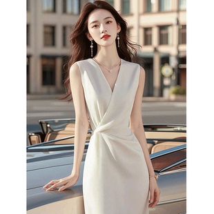 法式气质轻奢女神范超好看简单大方得体的白色无袖连衣裙子女夏季