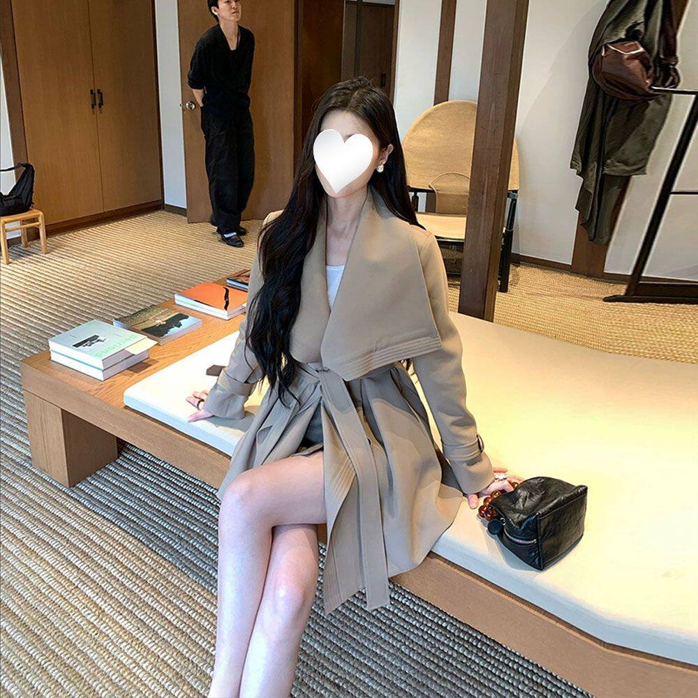 韩版短款卡其色风衣女202