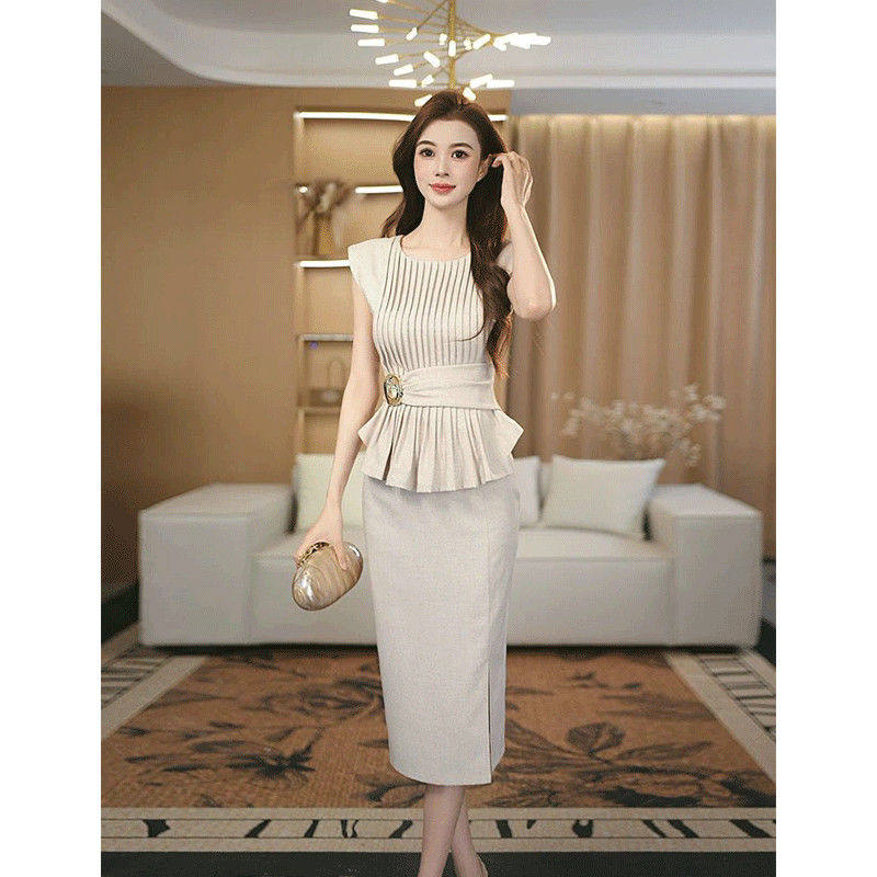 高定原创杏色夏气质名媛通勤收腰上衣女+开叉半身裙套装