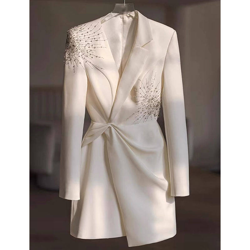 白色小香风重工钉珠西装裙女秋冬季高级感洋气轻奢优雅通勤连衣裙